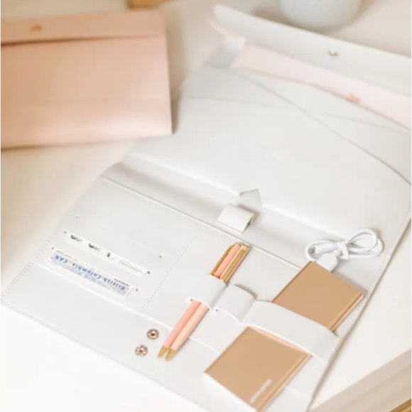 Jillian Harris Vegan Leather Clutch - Picture 1 of 4